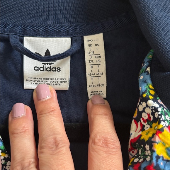 adidas Liberty of London floral jacket - Picture 3 of 6